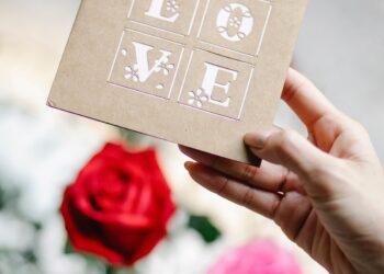 Why Holiday Cards Persist in the Digital Age