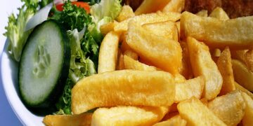 The All-American Classic: Hamburgers and a Simple Recipe for Homemade Deliciousness