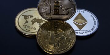 Understanding Cryptocurrency: Opportunities and Risks