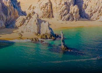 What stands out about MyTrip as a travel‑booking service