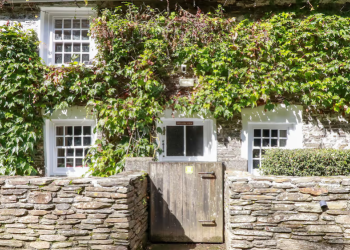 A Travel Search Platform Focused on Holiday Homes