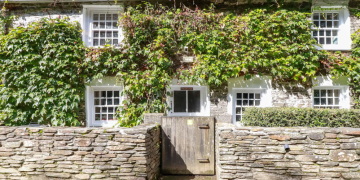 A Travel Search Platform Focused on Holiday Homes