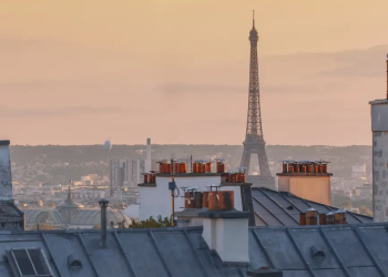 How Flying Blue Enhances the Travel Experience